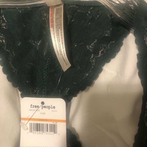 Free people lace bralette-never worn. NWT dark green - Picture 4 of 5